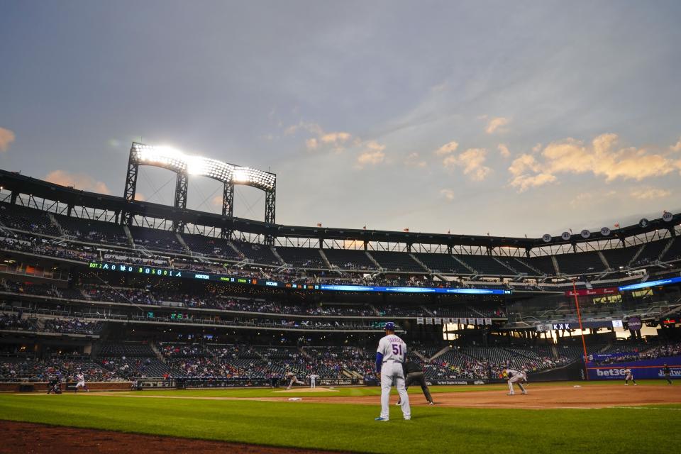 The Atlanta Braves play the New York Mets during the second inning of a baseball game Tuesday, June 22, 2021, in New York. (AP Photo/Frank Franklin II)