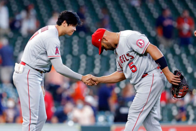 ▲大谷翔平跟Albert Pujols。（圖／美聯社／達志影像）