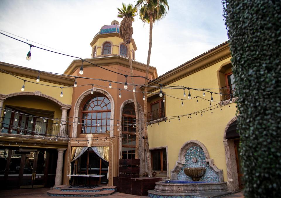 The courtyard area of Oscar's is seen in Palm Springs, Calif., Thursday, Dec. 1, 2022. 