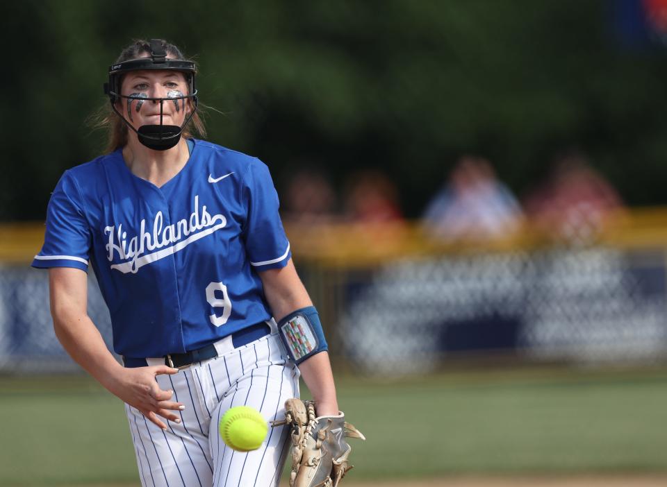 Highlands starting pitcher Kennedy Baioni (9) throws the ball against Dixie Heights during the Ninth Region championship win, Tuesday, May 31, 2022.