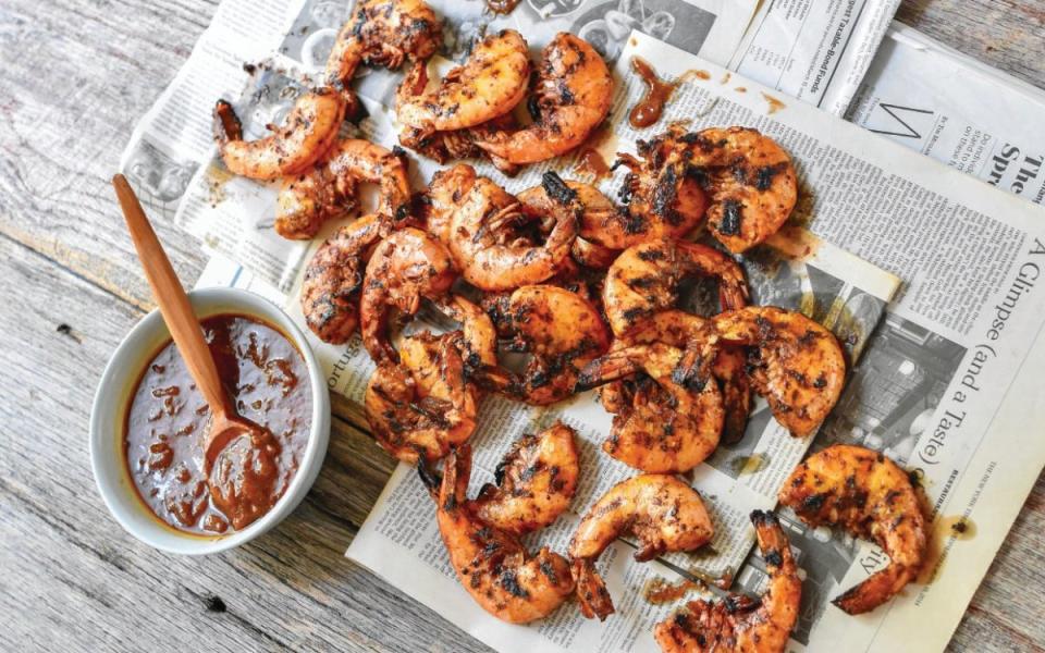 <p>Teresa Blackburn</p><p>In this Creole recipe, Al Roker gives a dish traditionally done in a skillet on the stove-top a summertime spin by marinating shell-on shrimp in the rich, buttery sauce before placing it directly on the grill.</p><p><strong>Get the recipe: <a href="https://parade.com/1211897/alison-ashton/al-roker-new-orleans-style-grilled-shrimp/" rel="nofollow noopener" target="_blank" data-ylk="slk:Al Roker's New Orleans-Style Grilled Shrimp;elm:context_link;itc:0;sec:content-canvas" class="link ">Al Roker's New Orleans-Style Grilled Shrimp</a></strong></p><p><strong>Related: </strong><strong><a href="https://www.yahoo.com/lifestyle/al-rokers-spicy-chicken-wings-153000402.html" data-ylk="slk:Al Roker's Spicy Chicken Wings Are So Good, You'll Want to Make Them Every Week;elm:context_link;itc:0;sec:content-canvas;outcm:mb_qualified_link;_E:mb_qualified_link;ct:story;" class="link  yahoo-link">Al Roker's Spicy Chicken Wings Are So Good, You'll Want to Make Them Every Week</a></strong></p>