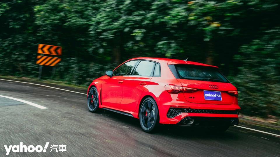 <p>2022 Audi RS 3 Sportback試駕！-15</p> 