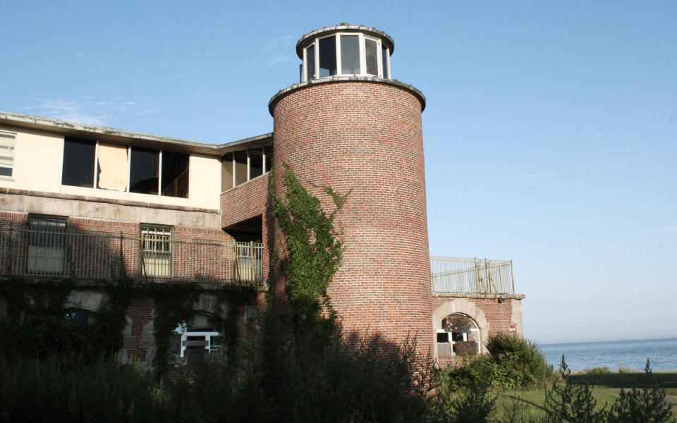 Connecticut: Seaside Sanatorium in Waterford