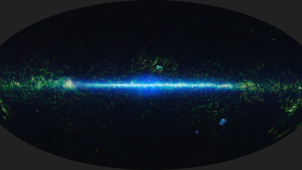 Fotografía del cielo con el Wide-field Infrared Survey Explorer (WISE). La luz infrarroja muestra longitudes de onda que son más largas que las visibles para el ojo humano. Con los datos de esta imagen se encontró evidencia de El Accidente.