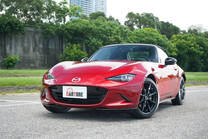 新年式Mazda MX-5尚未達小改款之際，因此外觀的變動不大