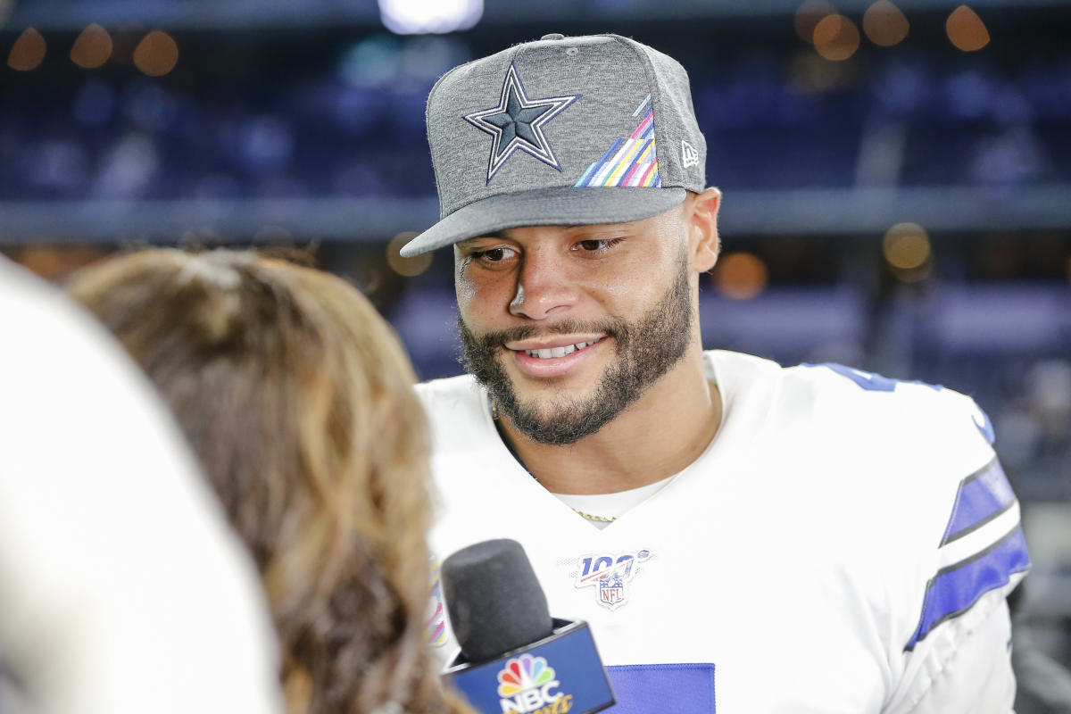 Dak Prescott Pregame Hip Warmups Dallas Cowboys Dance 