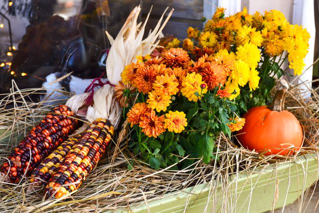 Way to Celebrate Harvest Decorative 20 Inch Straw Bale, 2 Pack