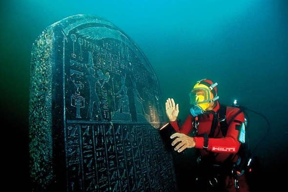 Amazing pictures of underwater city lost centuries ago