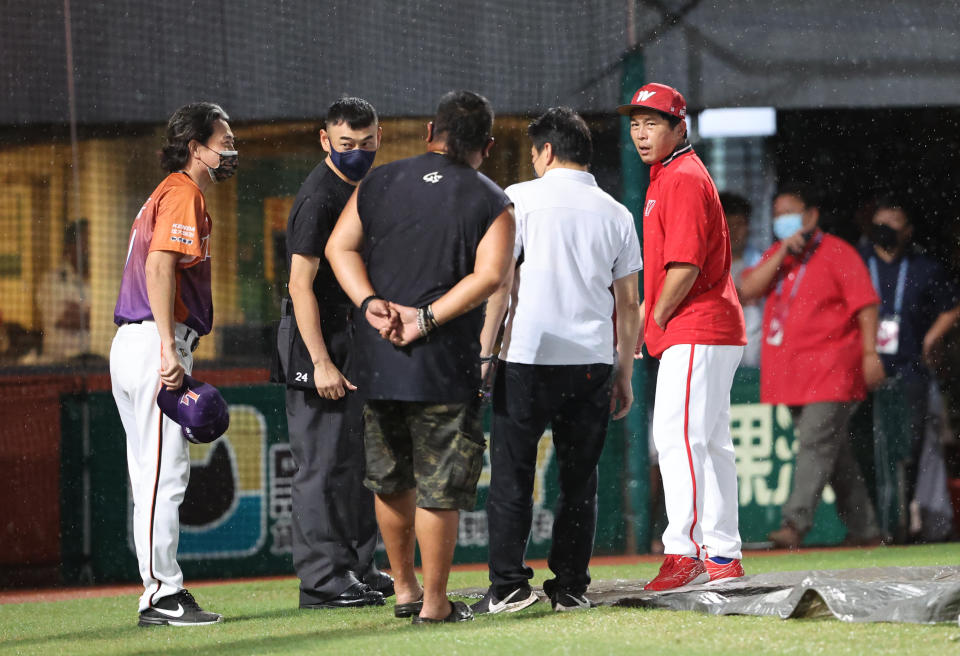 最終比賽因雨裁定提前結束。（特約攝影／李鴻明攝）