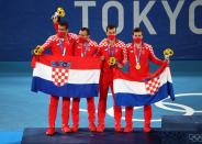 Tennis - Men's Doubles - Medal Ceremony