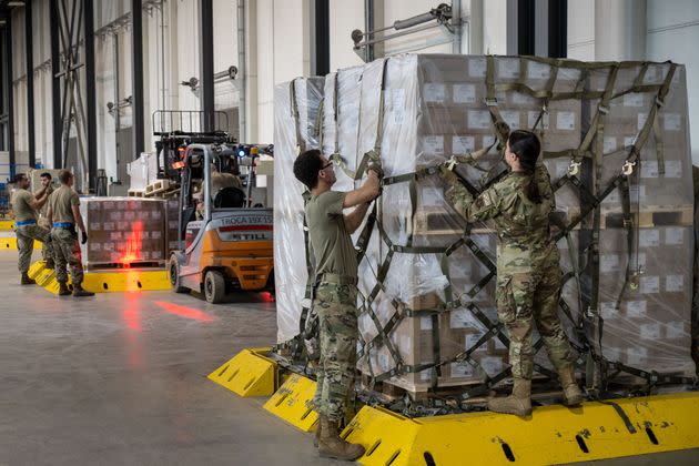 The U.S. government launched Operation Fly Formula, in which the Agriculture Department, the Department of Health and Human Services and the Pentagon are cooperating to find alternative sources of baby formula. (Photo: Thomas Lohnes via Getty Images)