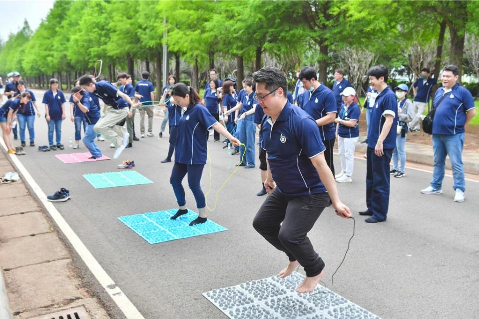 麗寶集團企業日舉辦團體競賽遊戲。（麗寶集團提供／王莫昀台北傳真）