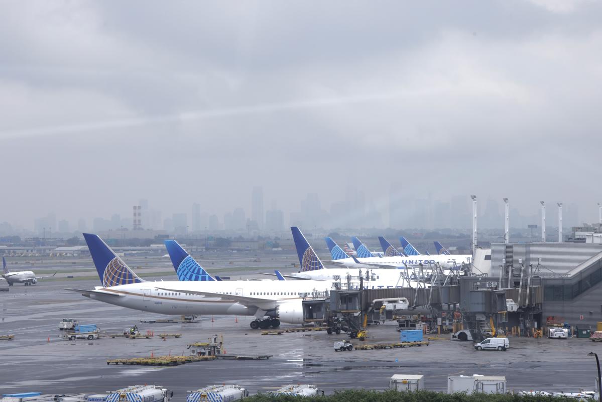 #Airline disruptions over holiday weekend reflect chronic industry-wide challenges [Video]