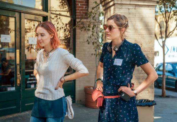 Saoirse Ronan y Greta Gerwig en el rodaje de Lady Bird (Imagen: Rollingstone)