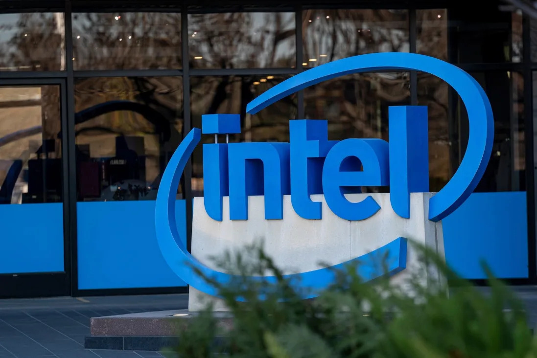 Intel Gains After Recruiting Micron’s David Zinsner as Its Next CFO