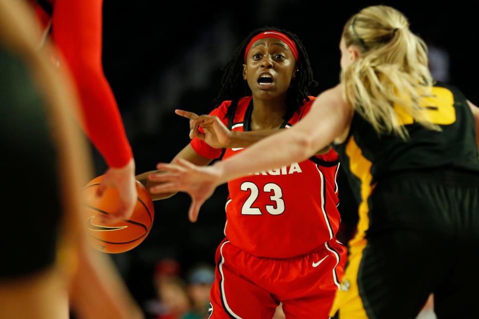 Georgia guard Que Morrison (23) gives direction to her teammates during a game against Missouri on Thursday in Athens, Ga.