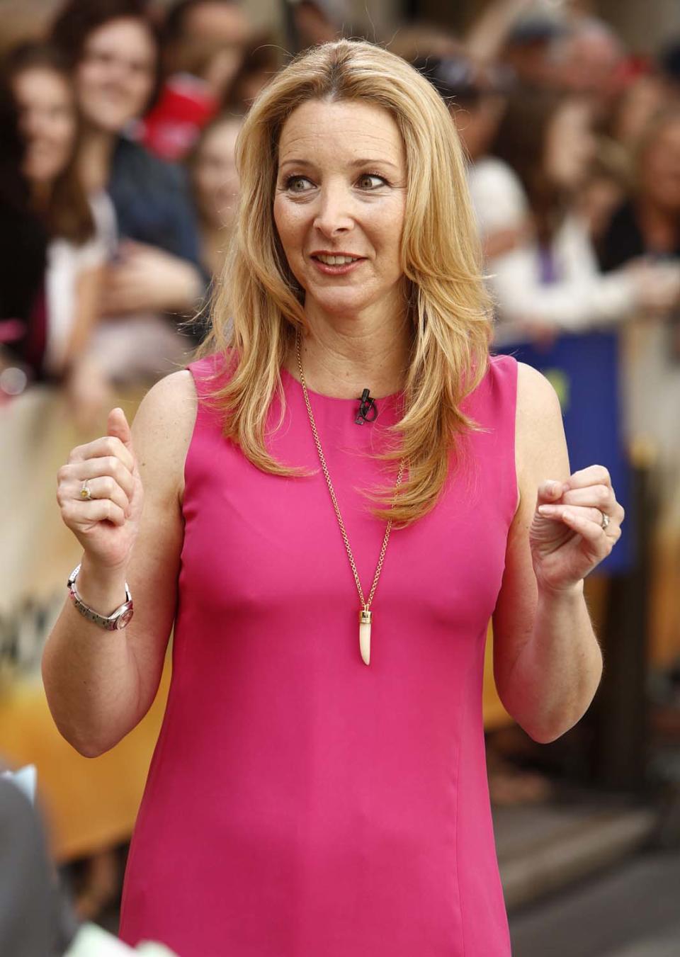 Lisa Kudrow ha incursionado en cine y en la TV, pero también es una de las pioneras en las series hechas únicamente para Internet como es el caso de su serie 'Web Therapy', tan exitosa que desde 2011 saltó a la pantalla chica luego de 4 años en la red. Peter Kramer/NBC/NBC NewsWire via Getty Images