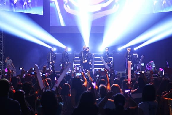 TEEN TOP successfully finish their 1st solo concert in Panama