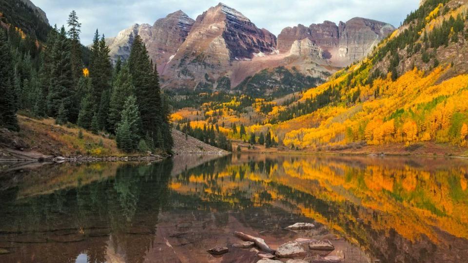 Fall Foliage at Maroon Bells Peaks near Aspen Colorado