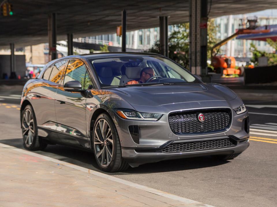 Jaguar I PACE 12