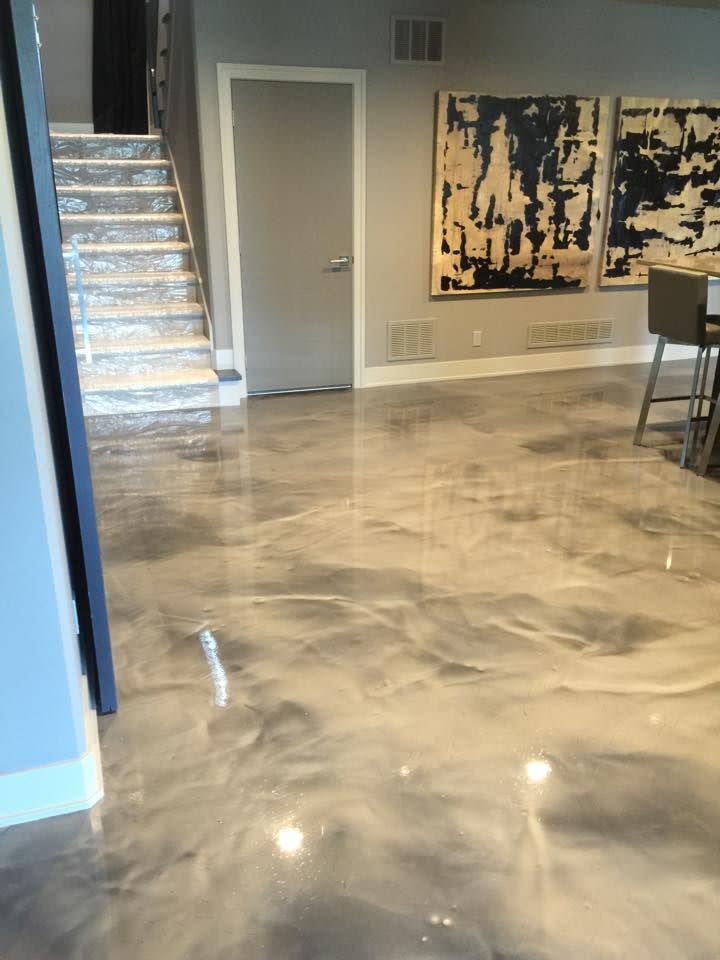 12) Finish Concrete Floors With a Striking Lacquer