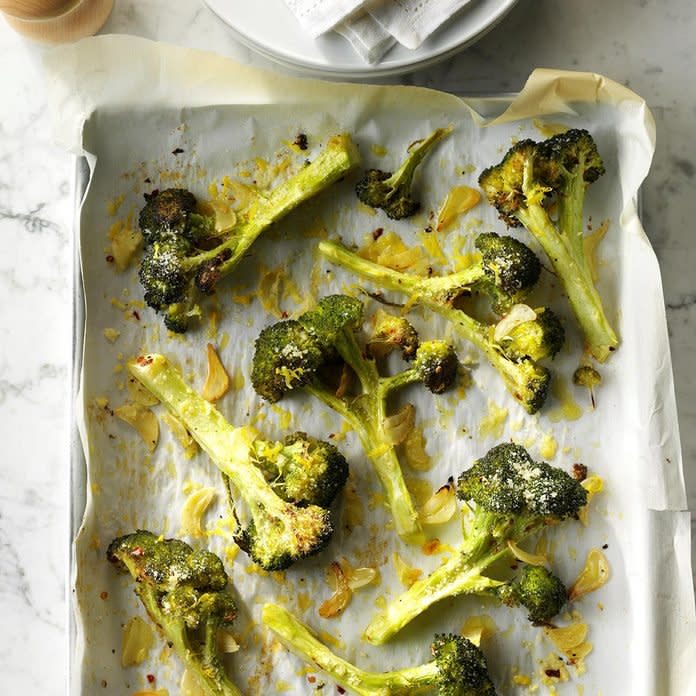 Parmesan Roasted Broccoli Exps Sdfm17 198956 B10 04 3b 8