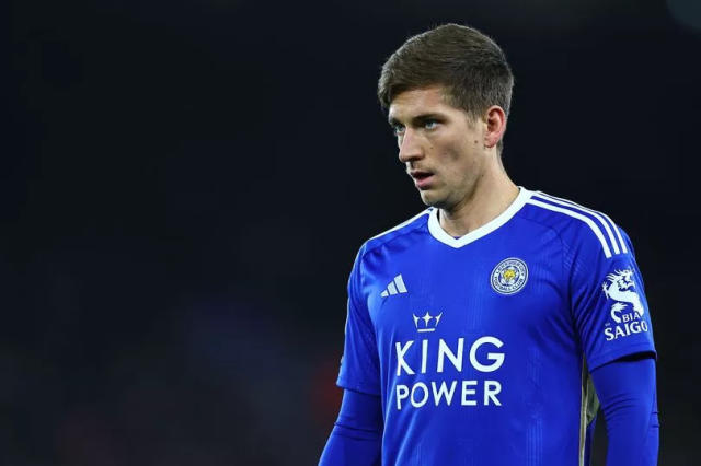 Leicester City free agent turns down Championship move amid Premier League  interest