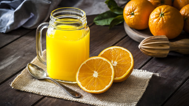 orange juice in glass