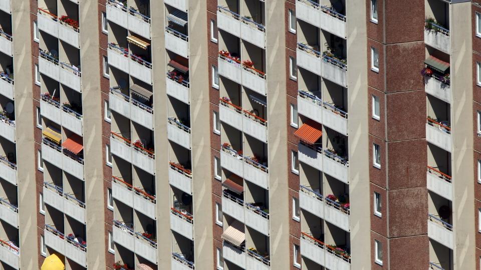 Erstmals leben mehr als 83 Millionen Menschen in der Bundesrepublik. Foto: Jens Büttner/Symbol