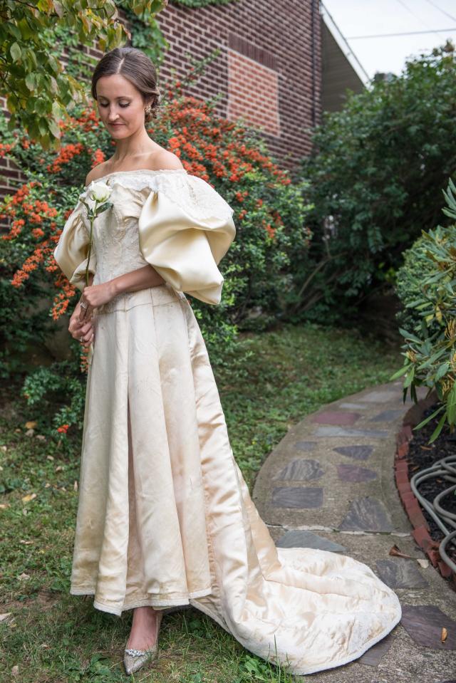 Tradition! This Bride's 120-Year-Old Dress Has Been Worn 11 Times
