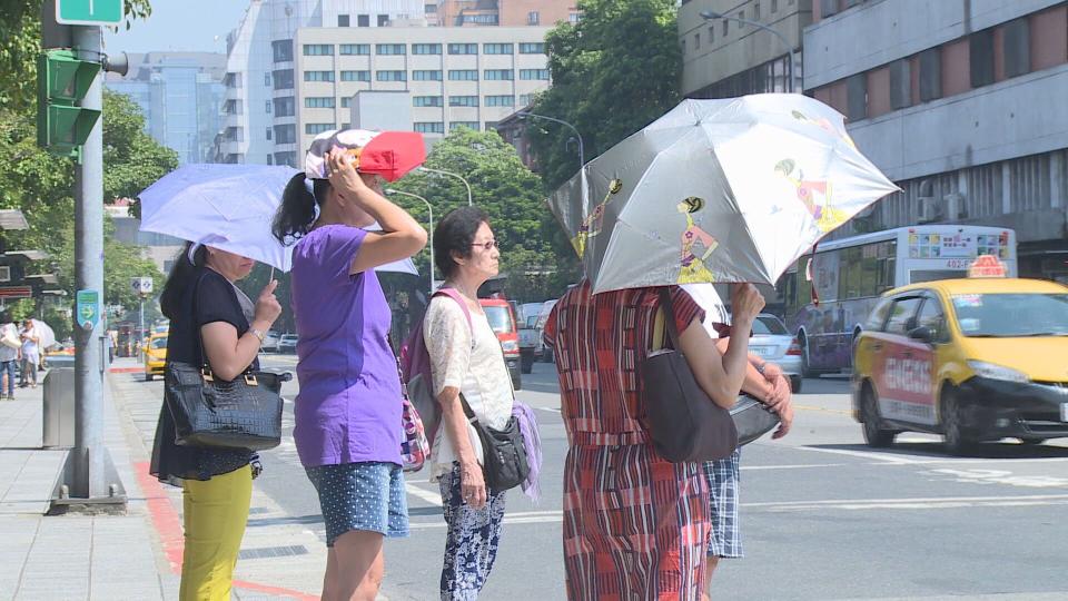 各地今天為晴到多雲天氣，午後有短暫雷陣雨發生機會。（資料照）