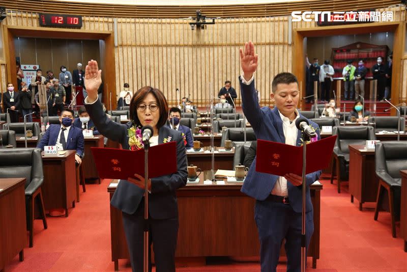 康裕成、曾俊傑當選高雄市議會第四屆正、副議長。（圖／翻攝畫面）