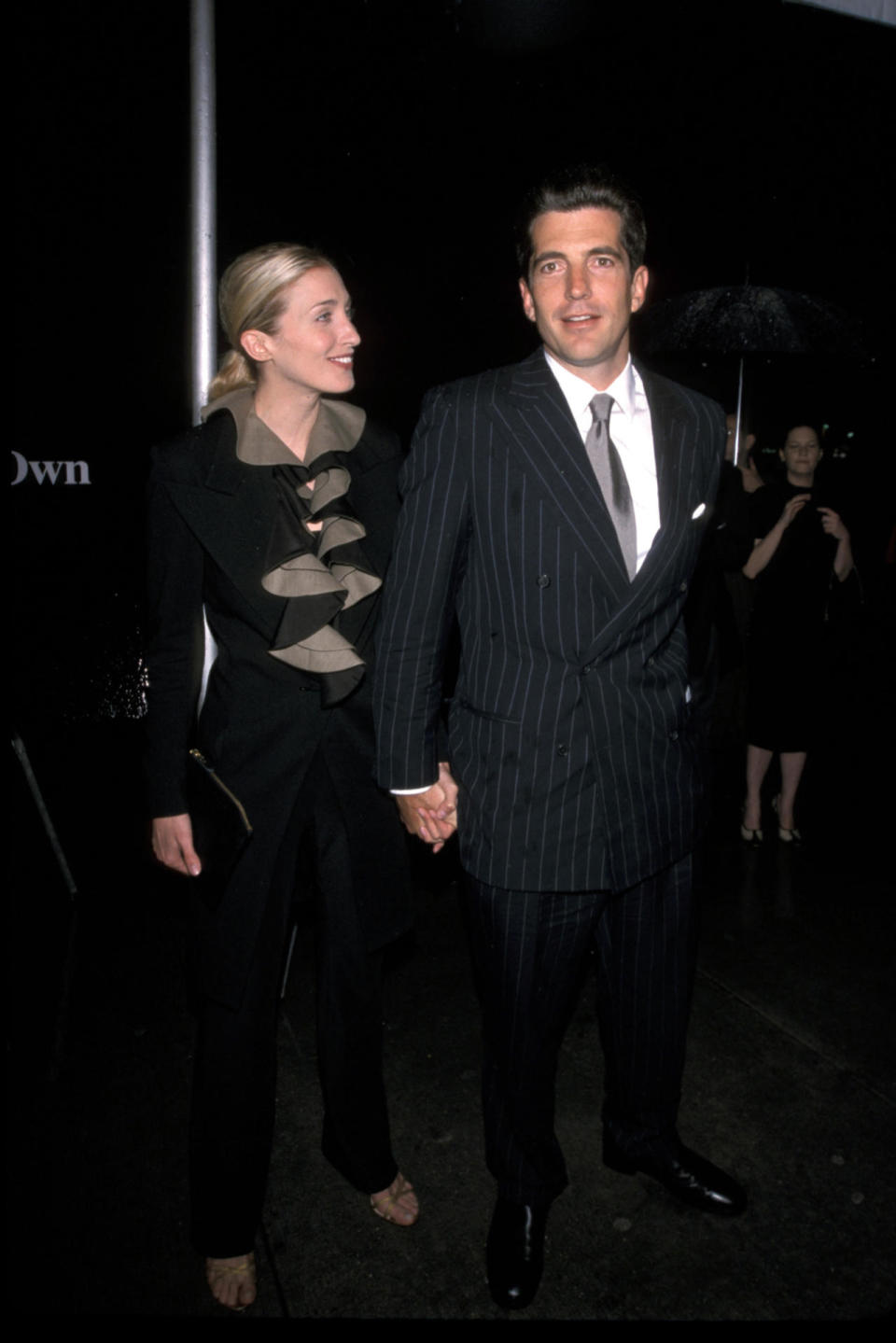 Carolyn Bessette and John F Kennedy Jr. arrive at the Newmans Own George Awards.