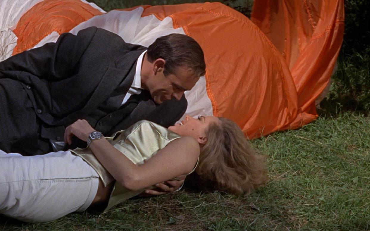 Sean Connery and Honor Blackman in Goldfinger