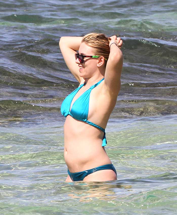 Scarlett Johansson en el mar durante unas vacaciones en Hawaii