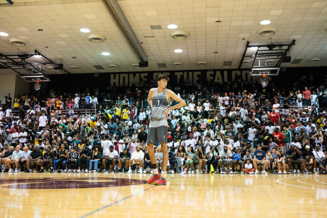 LeBron James' trip to Seattle's CrawsOver pro-am went from spectacle to  disaster 