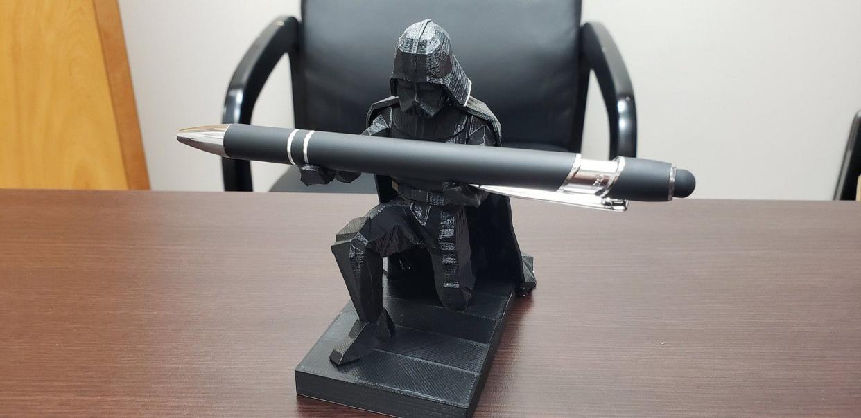 3D Printed Darth Vader Pen Holder