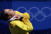 Spain's goalkeeper Maria de los Angeles Ruiz Castillo (1) cools off with a wet towel before a women's field hockey match against New Zealand at the 2020 Summer Olympics, Wednesday, July 28, 2021, in Tokyo, Japan. (AP Photo/John Locher)