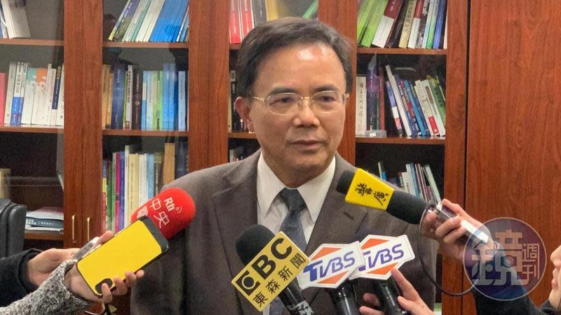 法務部政務次長蔡碧仲表示不能讓高度危險者走在街頭，並強調這是國家責任。