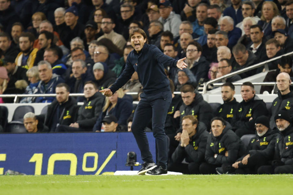 Tottenham's head coach Antonio Conte gives instructions during the English Premier League soccer match between Tottenham Hotspur and Liverpool at Tottenham Hotspur Stadium, in London, Sunday, Nov. 6, 2022. (AP Photo/David Cliff)