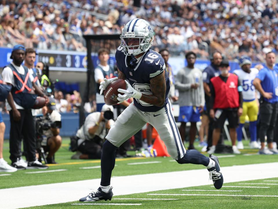 Star Points Cowboys build practice squad, Jerry's vision for new RB