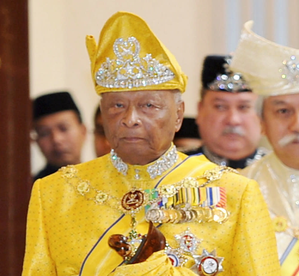 Sultan Ahmad Shah died at the National Heart Institute (IJN) Kuala Lumpur yesterday. — Bernama pic