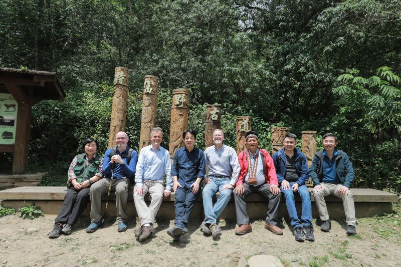 ▲酈英傑將離任，賴清德回憶與其一起走訪阿里山特富野古道及達邦部落的難忘回憶。（圖／翻攝自賴清德臉書）