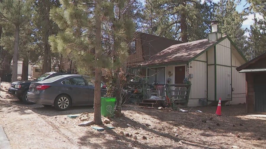 The suspect's home near Big Bear Lake where a 17-year-old girl was held captive for nearly a week. (KTLA)