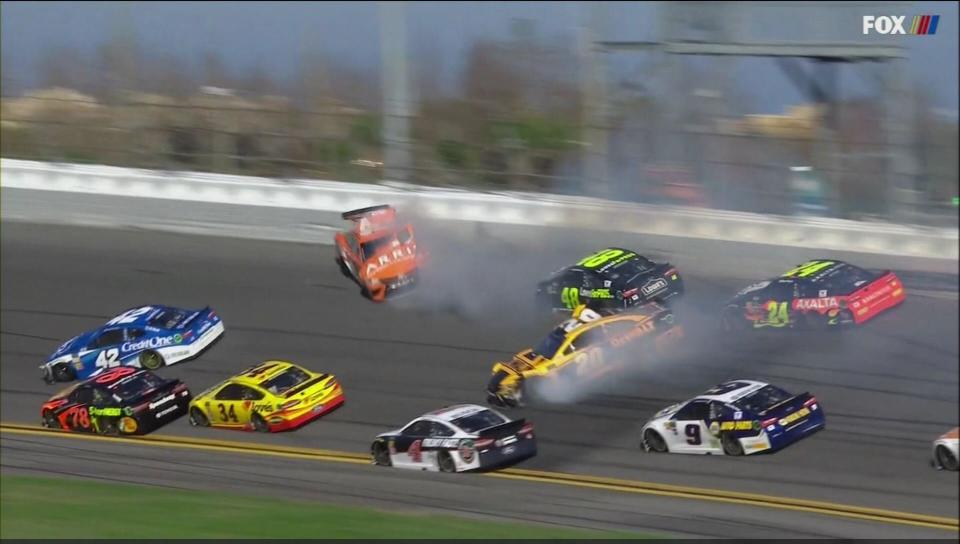 Daytona 500 Crash