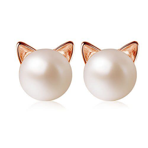 16) Pearl Cat Earrings