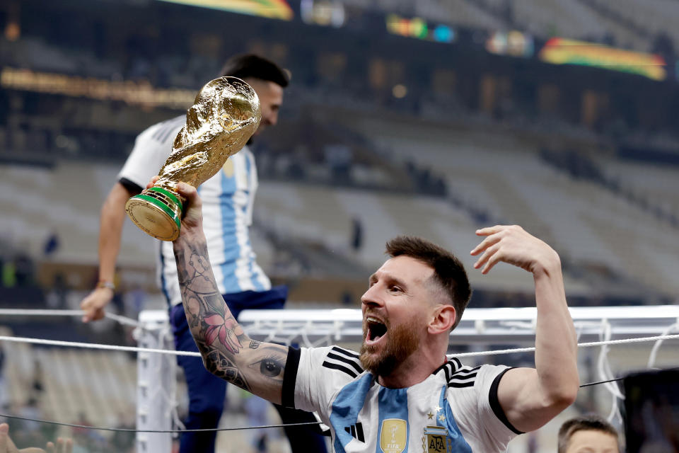 Después de 5 intentos, Messi por fin pudo conquistar la Copa del Mundo. (Foto: Eric Verhoeven/Soccrates/Getty Images)