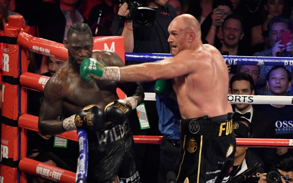 Tyson Fury v Deontay Wilder