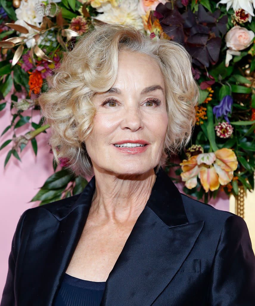 short haircuts for older women jessica lange