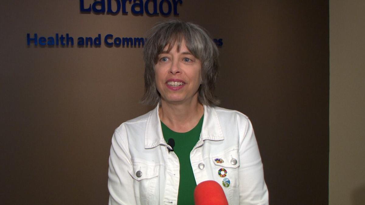 Get vaccinated against COVID, says N.L.’s top doctor, but no need to self-isolate